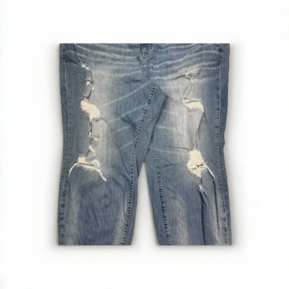 Torrid Jeans Womens Plus 28 Crop Boyfriend Distressed Blue Measures 49 x 26